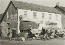 De winkel van Theo de Smed.