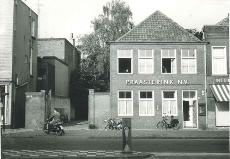  Helmond, Noord Koninginnewal 5. Fotograaf T. van Mierlo