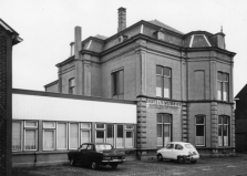 Helmond, Binnen Parallelweg 14. De villa van de familie Van der Weyden. Fotograaf Foto-atelier Prinses.