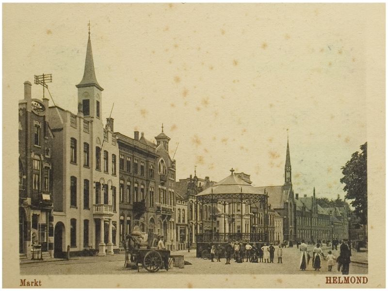 Muziekkiosk op de Markt in Helmond.