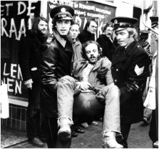 Ontruiming van een kraakpand in 1981.